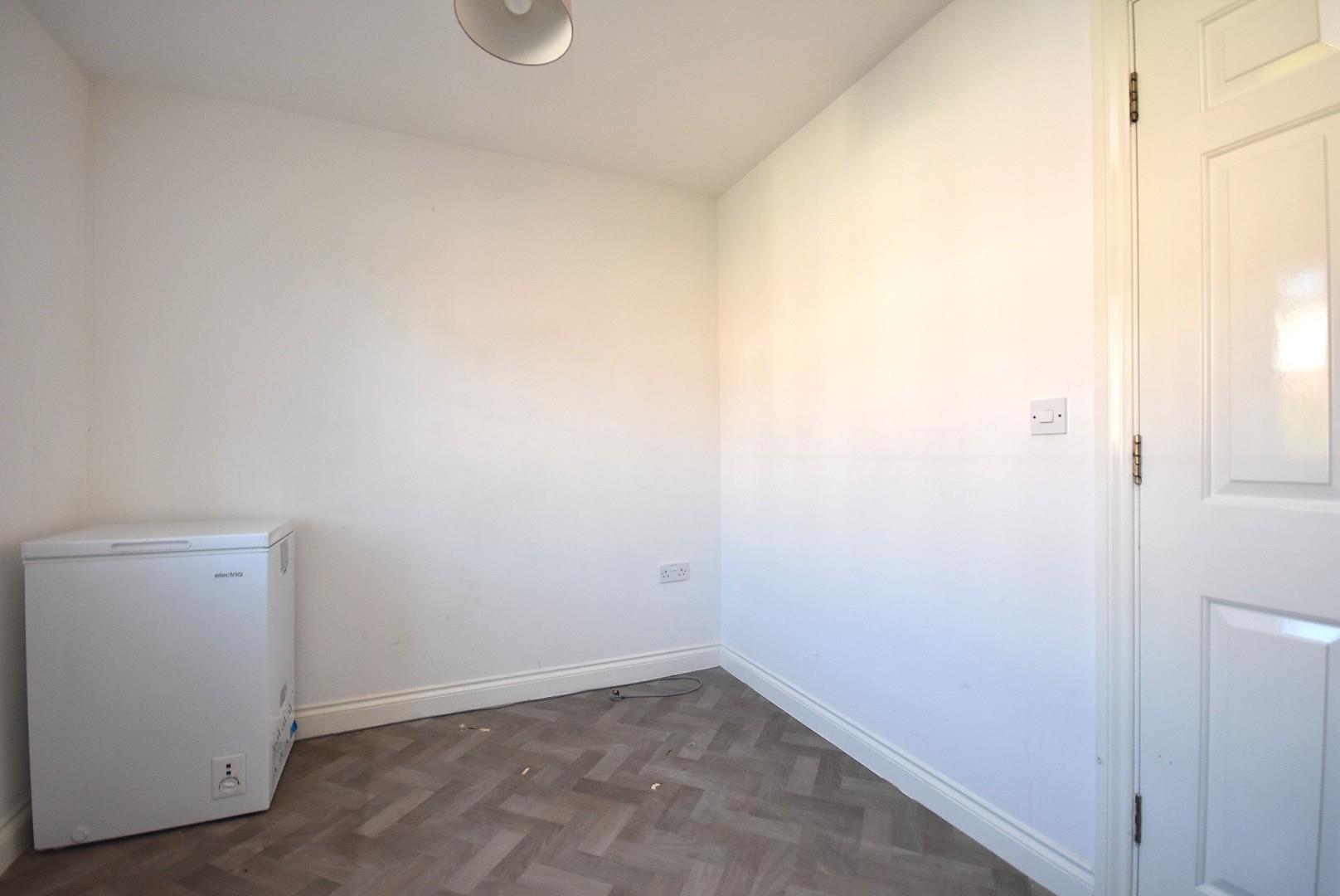 16 Armoury Drive, Cardiff, CF14 4NP